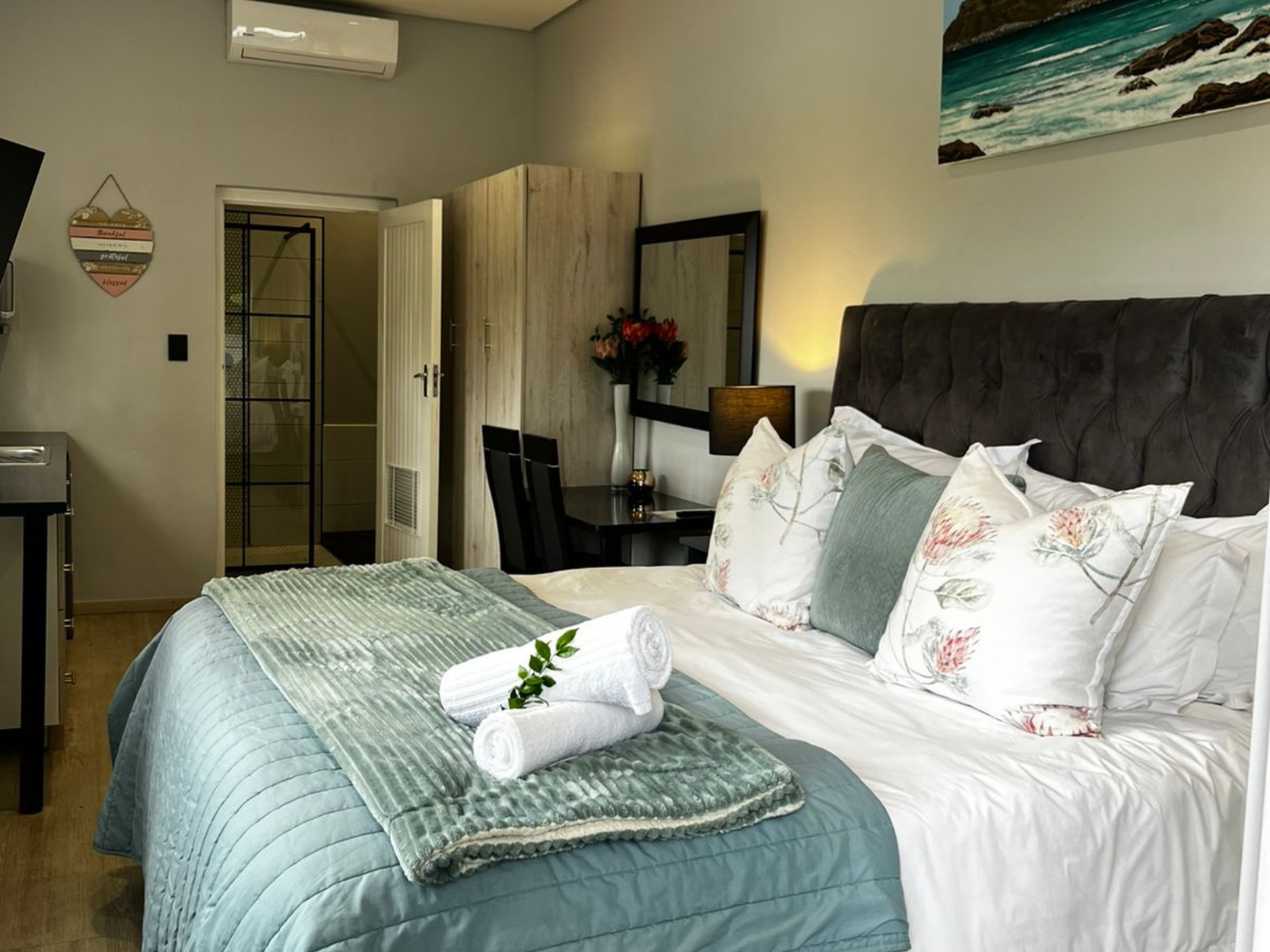 Athlone Lodge - Protea Room