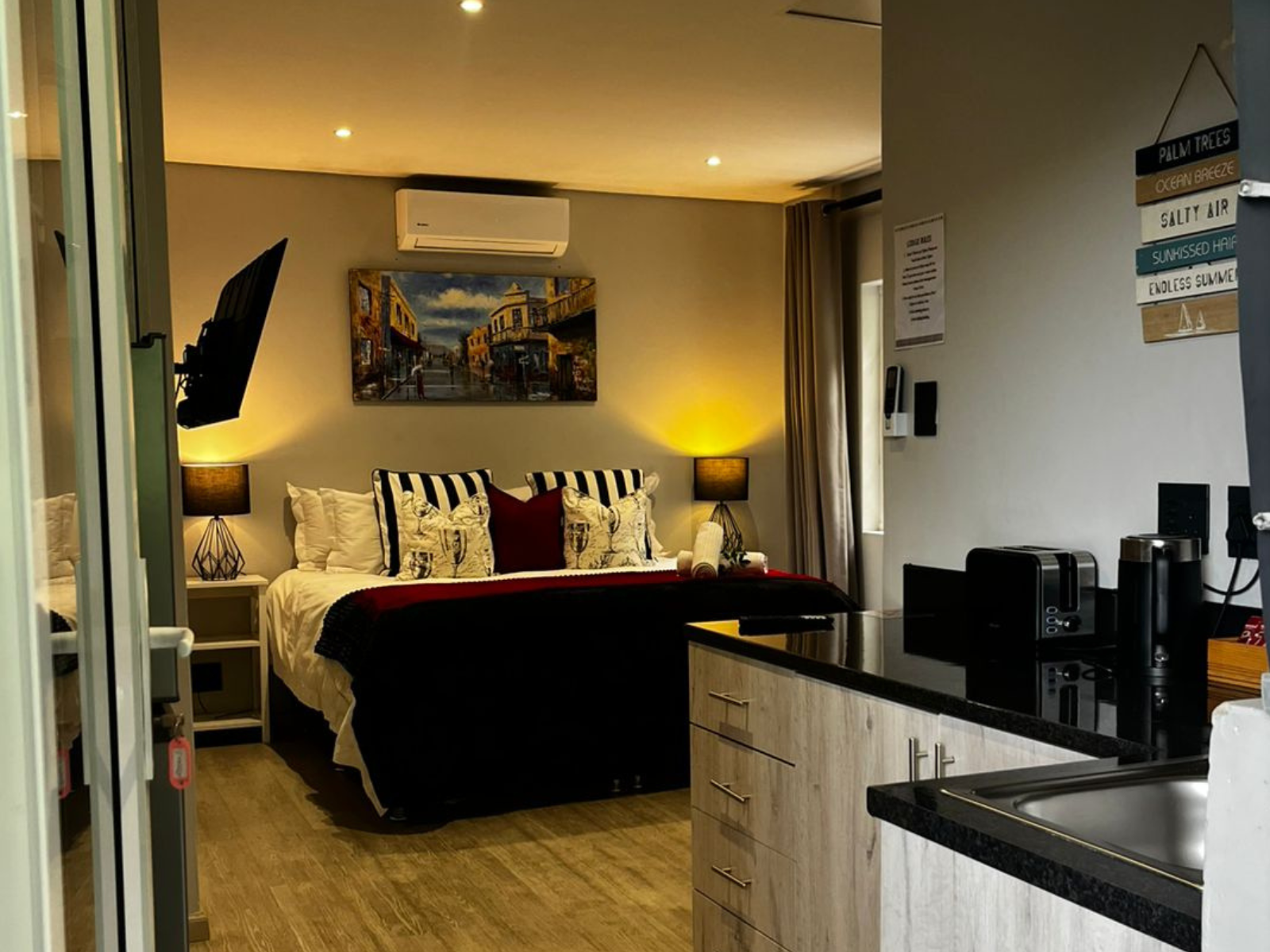 Athlone Lodge - Wine Room (2)