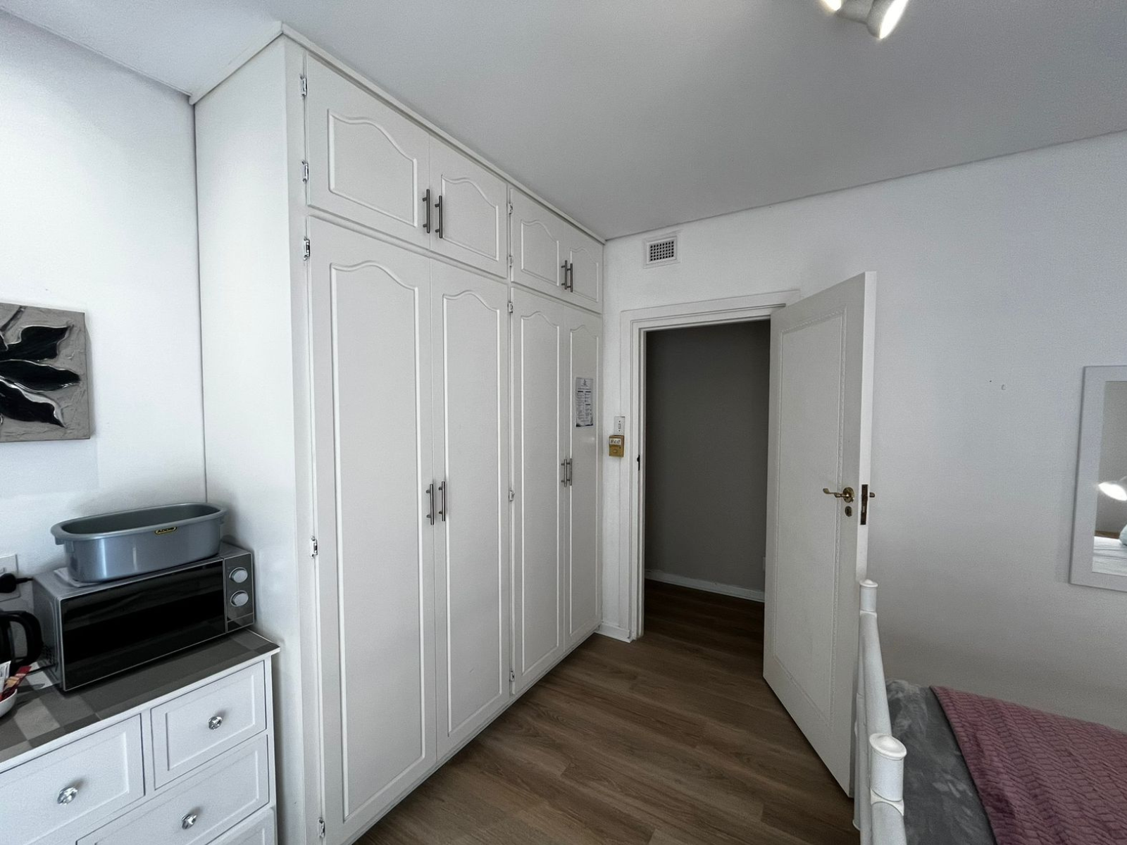 Athlone Lodge - Ben Suite (11)